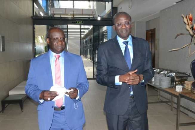 En images ouverture Atelier Training  forum du 1er emploi avec le président Mbagnick Diop du MEDS