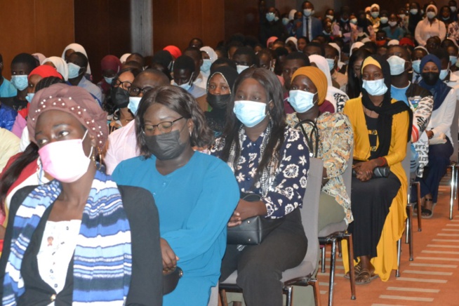 En images ouverture Atelier Training  forum du 1er emploi avec le président Mbagnick Diop du MEDS En images ouverture Atelier Training  forum du 1er emploi avec le président Mbagnick Diop du MEDS