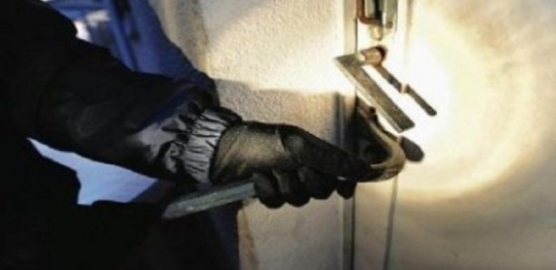 Cambriolage : Ngagne Demba N cambriole l’appartement de son hébergeur et se la coule douce dans une auberge Cambriolage : Ngagne Demba N cambriole l’appartement de son hébergeur et se la coule douce dans une auberge