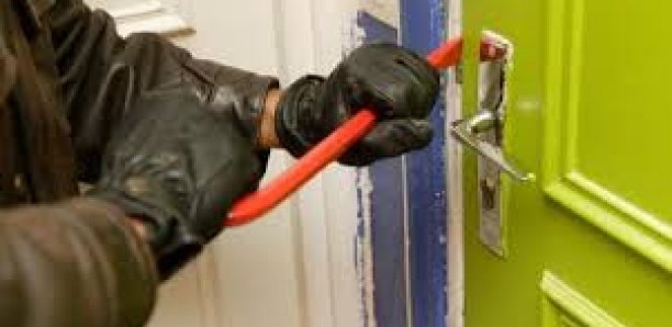 Braquage à la Rue Tolbiac : Les charges qui pèsent sur A- Ndiaye, le voleur qui avait ouvert le feu sur le vigile Braquage à la Rue Tolbiac : Les charges qui pèsent sur A- Ndiaye, le voleur qui avait ouvert le feu sur le vigile