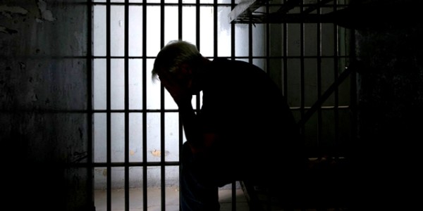 INCROYABLE MAIS VRAI A YEUMBEUL SUD :Un dealer débarque à la police et revendique la paternité de la saisie d’1 kg de chanvre indien INCROYABLE MAIS VRAI A YEUMBEUL SUD :Un dealer débarque à la police et revendique la paternité de la saisie d’1 kg de chanvre indien