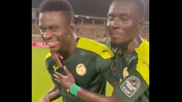 Gana Gueye à Bamba Dieng : “Ma dougeul mais maay nako But bi” Gana Gueye à Bamba Dieng : “Ma dougeul mais maay nako But bi”
