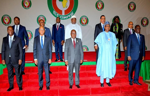 Ballotés entre coup d'état constitutionnel et coup d'état militaire… Quelle issue pour les peuples africains ? Ballotés entre coup d'état constitutionnel et coup d'état militaire… Quelle issue pour les peuples africains ?