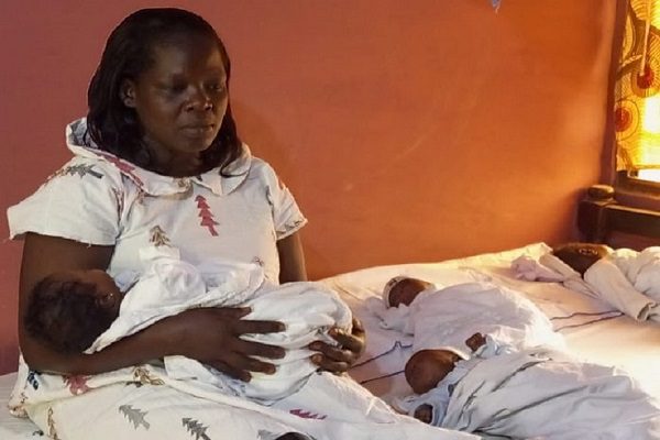 Après 15 ans de mariage sans enfant, elle donne naissance à des quadruplés à l’âge de 46 ans Après 15 ans de mariage sans enfant, elle donne naissance à des quadruplés à l’âge de 46 ans