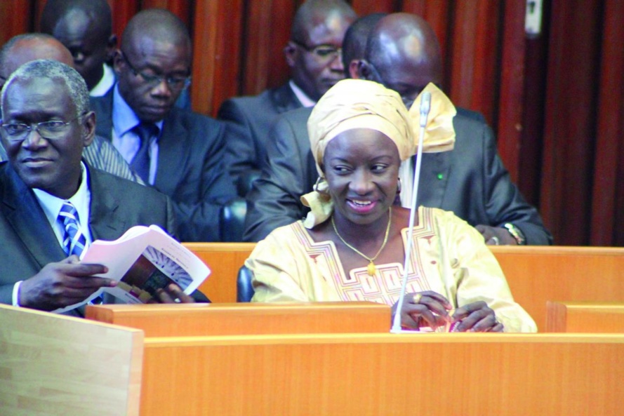 Macky Sall a-t-il réellement une carte de rechange contre Mimi Touré ?