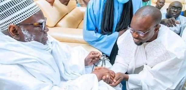 Razzia électorale de Yaw : Ousmane Sonko remercie Serigne Mountakha pour... Razzia électorale de Yaw : Ousmane Sonko remercie Serigne Mountakha pour...