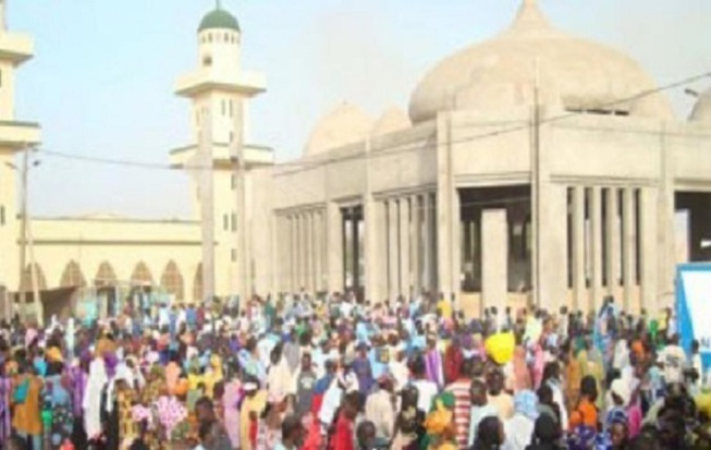 Magal de Porokhane : Le ministre de l’Intérieur a présidé hier la cérémonie officielle … Magal de Porokhane : Le ministre de l’Intérieur a présidé hier la cérémonie officielle …