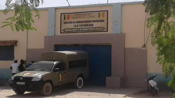 Grève de la faim à la prison de Kaolack : “Que la lumière soit faite sur trois morts suspectes” Grève de la faim à la prison de Kaolack : “Que la lumière soit faite sur trois morts suspectes”