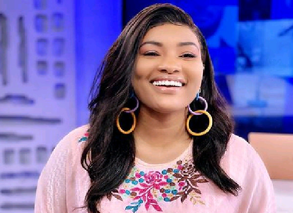Prix du Meilleur présentateur en Afrique : Adama Anouchka Bâ d’iTV, nominée Prix du Meilleur présentateur en Afrique : Adama Anouchka Bâ d’iTV, nominée