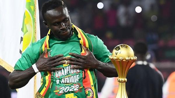 Sadio Mané sur le sacre en CAN : “Parfois, je pense que je rêve toujours…” Sadio Mané sur le sacre en CAN : “Parfois, je pense que je rêve toujours…”