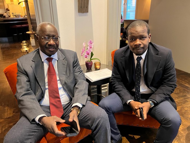 En images le Pdg El Hadj Ndiaye et le DG Abdoul de la 2stv au  sommet  AFRIQUE  EUROPE  à Bruxelles avec le président Macky Sall