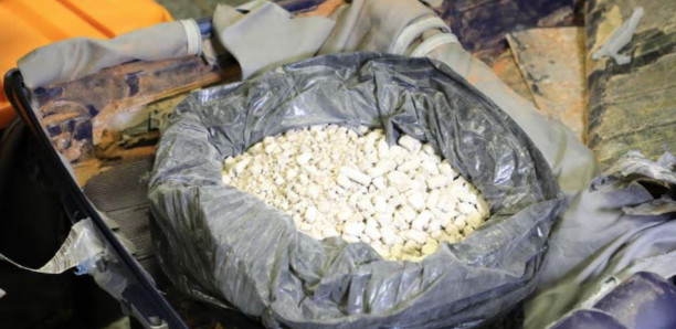 Aibd: Près de 4Kg d'héroïne pure saisis sur une passagère Aibd: Près de 4Kg d'héroïne pure saisis sur une passagère