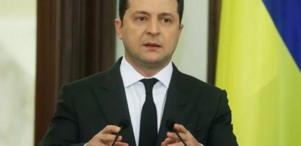 L'Ukraine rompt ses liens diplomatiques avec la Russie L'Ukraine rompt ses liens diplomatiques avec la Russie