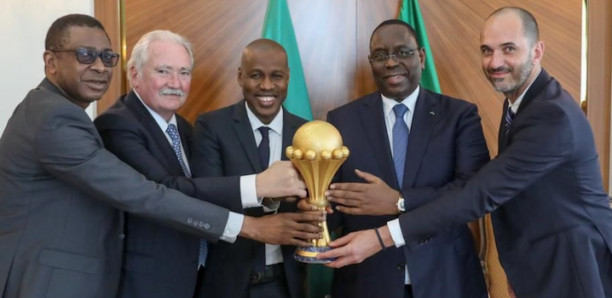 6 City Stadium offerts à l'Etat... Les coulisses de la rencontre entre Macky Sall, Mady Touré, Bernard Serin et Youssou Ndour