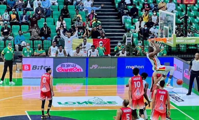ÉLIMINATOIRES ZONE AFRIQUE : LES LIONS DU BASKET S’IMPOSENT FACE A L’ÉGYPTE (75-57) ÉLIMINATOIRES ZONE AFRIQUE : LES LIONS DU BASKET S’IMPOSENT FACE A L’ÉGYPTE (75-57)