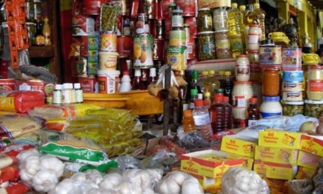 Baisse des prix : Les commerçants « déchirent » le décret de Macky Baisse des prix : Les commerçants « déchirent » le décret de Macky