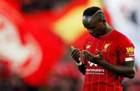 Liverpool : Pour éviter l’alcool, Sadio Mané sort des rangs, lors des célébrations Liverpool : Pour éviter l’alcool, Sadio Mané sort des rangs, lors des célébrations