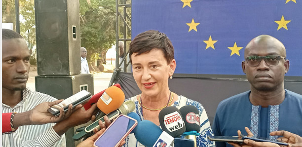 L'UNION EUROPÉENNE RÉCOMPENSE 12 JEUNES ARTISTES SÉNÉGALAIS L'UNION EUROPÉENNE RÉCOMPENSE 12 JEUNES ARTISTES SÉNÉGALAIS