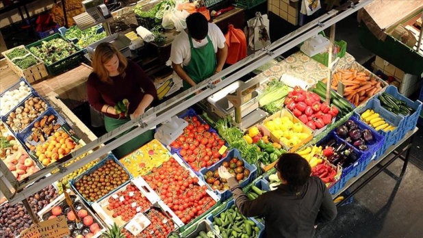 Évolution de la conjoncture économique mondiale : Hausse des coûts du pétrole et des denrées alimentaires au dernier trimestre 2021 Évolution de la conjoncture économique mondiale : Hausse des coûts du pétrole et des denrées alimentaires au dernier trimestre 2021
