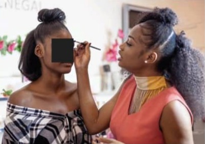 JOURNÉE DE LA FEMME: Deux femmes, deux histoires… JOURNÉE DE LA FEMME: Deux femmes, deux histoires…