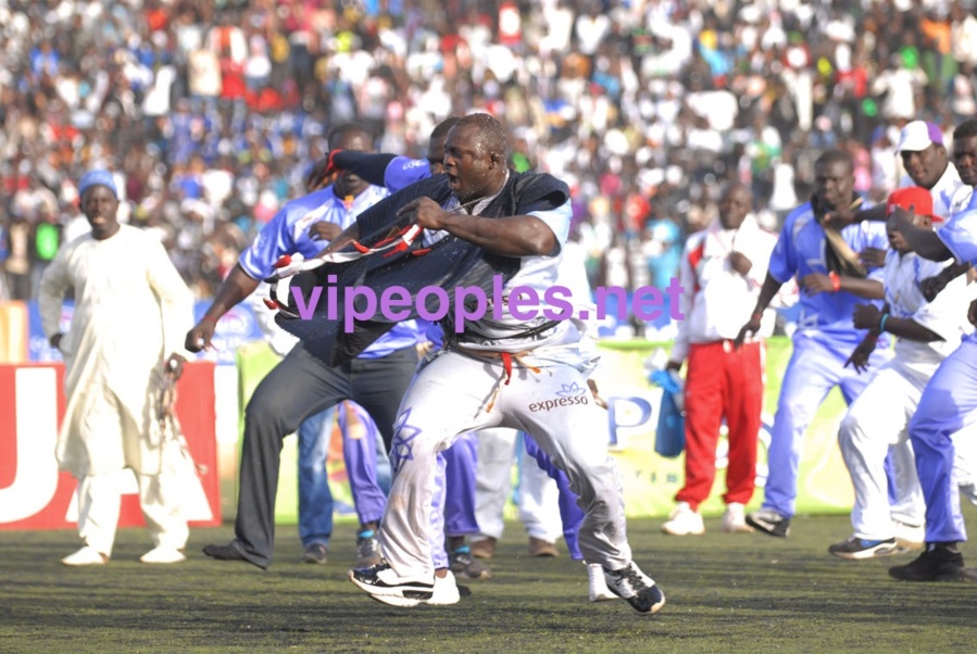 Après avoir touché un cachet de 130 millions de Fcfa , Modou Lô rêve maintenant de milliards Après avoir touché un cachet de 130 millions de Fcfa , Modou Lô rêve maintenant de milliards