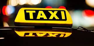 Face à la concurrence des Tiak-Tiak, les transporteurs annoncent une manifestation lundi Face à la concurrence des Tiak-Tiak, les transporteurs annoncent une manifestation lundi