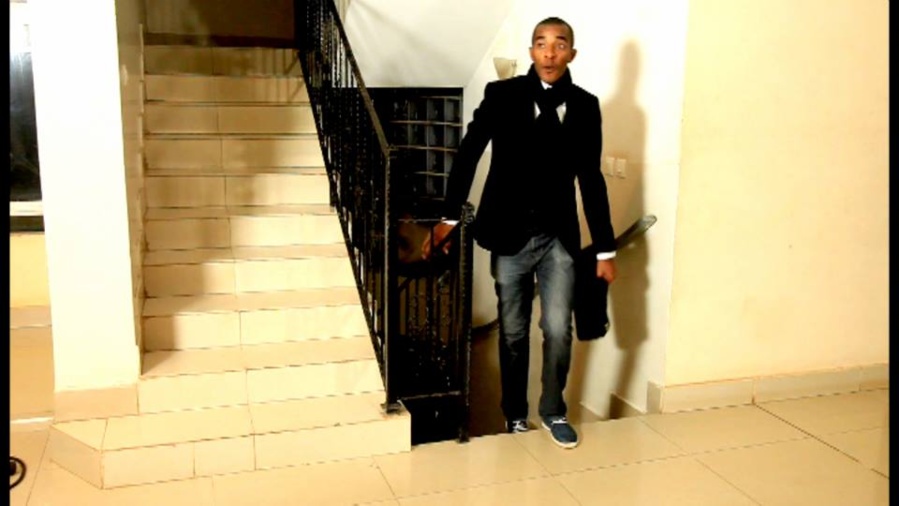 EXCLUSIVITE - Maxime Emixen Sene surpris avec la femme d´autrui !