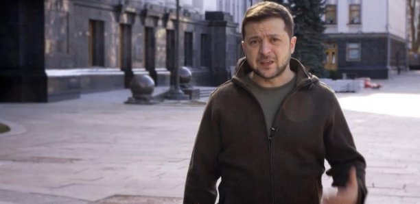 Zelensky : «les roquettes russes vont tomber» sur l'Otan si les Occidentaux n'imposent pas de no-fly zone Zelensky : «les roquettes russes vont tomber» sur l'Otan si les Occidentaux n'imposent pas de no-fly zone