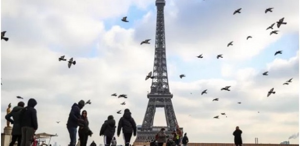 La Tour Eiffel a grandi de 6 mètres La Tour Eiffel a grandi de 6 mètres