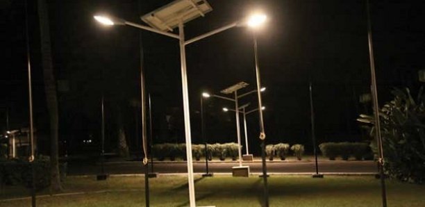 Eclairage public : Le Sénégal commande 67 000 lampadaires à 1,1 million pièce