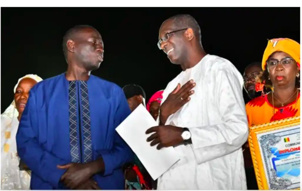 La surprise que la mairie de Kaolack a réservé à Abdoulaye Diouf Sarr... La surprise que la mairie de Kaolack a réservé à Abdoulaye Diouf Sarr...