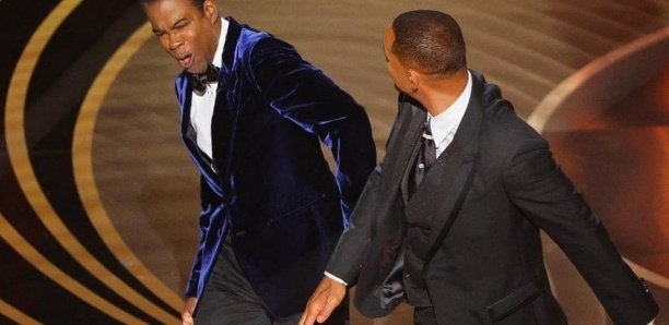 Oscars 2022: Will Smith gifle Chris Rock après une blague sur sa femme Oscars 2022: Will Smith gifle Chris Rock après une blague sur sa femme