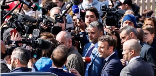 “Macron assassin”: le président dénonce “l’indignité” du “candidat malentendant” Eric Zemmour