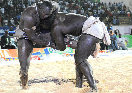 Après combat Eumeu Sène-Modou Lo: Un jeune homme tué au cours d'une rixe Après combat Eumeu Sène-Modou Lo: Un jeune homme tué au cours d'une rixe