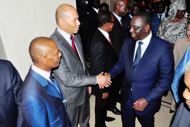 Qualification des lions et Stade Me Abdoulaye Wade: Que cachent les éloges de Karim à Macky Sall?