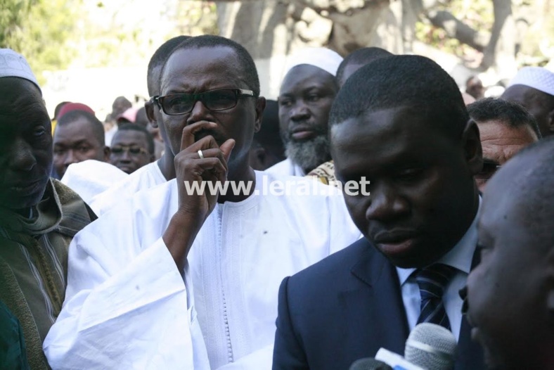 Photos - Levée du corps de Me Birame Sassoum Sy, Tanor craque !