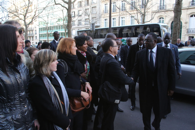 Paris : Apres l´altercation, Youssou Ndour boude le conseil consultatif et veut rentrer au Sénégal