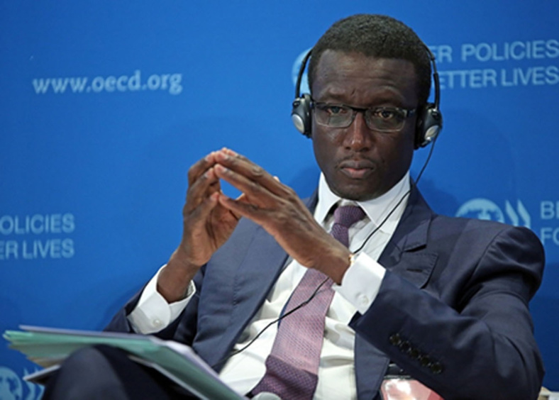 Groupe consultatif de Paris- Des centaines de sénégalais transportés à ne rien faire