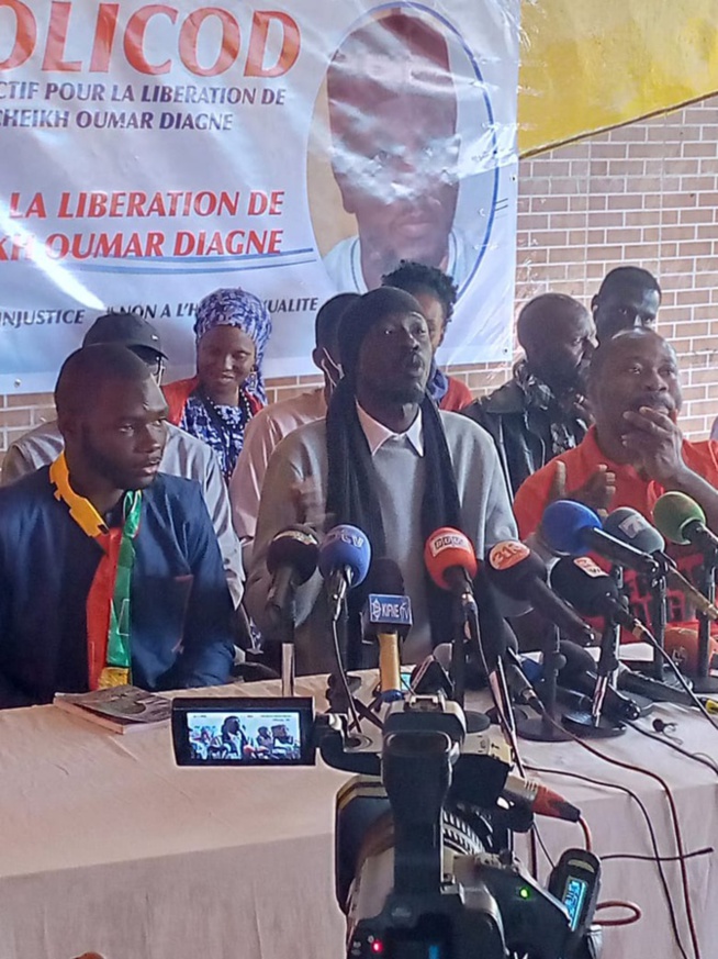 Karim Xrum Xax : "Les institutions sont politisées, la justice instrumentalisée..." Karim Xrum Xax : "Les institutions sont politisées, la justice instrumentalisée..."