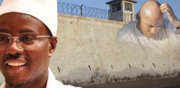 Serigne Bass Abdou Khadre a-t-il peur de rendre visite à Karim Wade ?