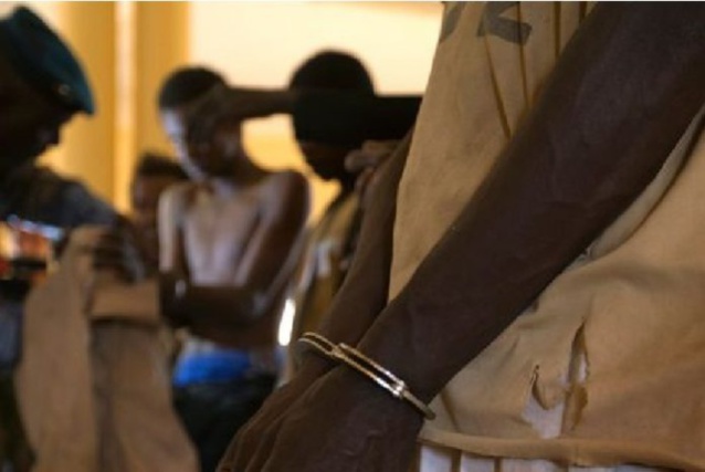 Le gang opérant un vol à mains armées avait braqué un Chinois emportant ses 33 millions f cfa- Comment les policiers de la Médina ont mis aux arrêts en moins de ...24 h M.Diop, A. Thiam et B. Ndiaye Le gang opérant un vol à mains armées avait braqué un Chinois emportant ses 33 millions f cfa- Comment les policiers de la Médina ont mis aux arrêts en moins de ...24 h M.Diop, A. Thiam et B. Ndiaye