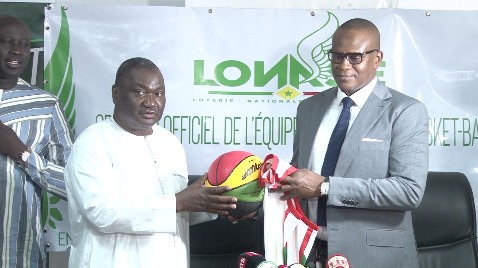 SIGNATURE DE CONVENTION ENTRE LA LONASE ET LA FÉDÉRATION SÉNÉGALAISE DE BASKET-BALL:Après le Football, la Lonase entre sur le parquet SIGNATURE DE CONVENTION ENTRE LA LONASE ET LA FÉDÉRATION SÉNÉGALAISE DE BASKET-BALL:Après le Football, la Lonase entre sur le parquet