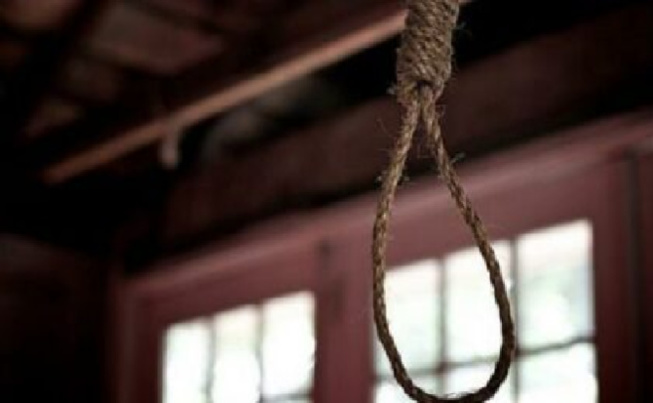 Thiès : Un lycéen de 14 ans tué, puis pendu par son grand frère, pour simuler un suicide Thiès : Un lycéen de 14 ans tué, puis pendu par son grand frère, pour simuler un suicide