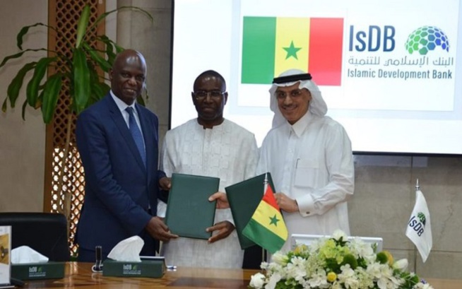 Infrastructures : 238 millions d’euros acquis pour la construction de l’autoroute Dakar/Tivaouane/Saint-Louis Infrastructures : 238 millions d’euros acquis pour la construction de l’autoroute Dakar/Tivaouane/Saint-Louis