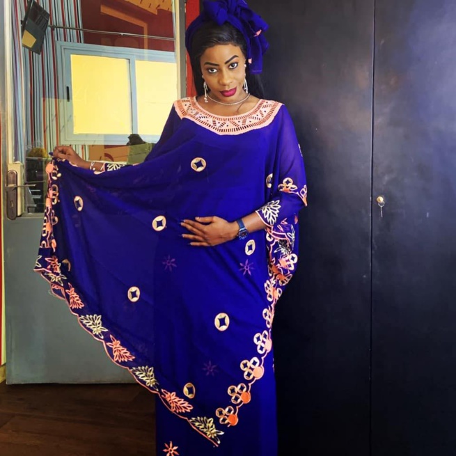 Khady Colonel une perle rare qui illumine tous les soirs le Grand Plateau de la SEN TV.