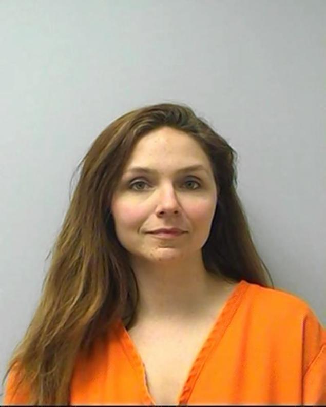 Insolite : elle propose des relations sexuelles à un homme pour qu’il tue son mari Insolite : elle propose des relations sexuelles à un homme pour qu’il tue son mari