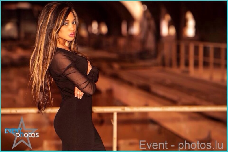 La fille de Nene kome retrouve ses empreintes dans le milieu de la mode parisienne La fille de Nene kome retrouve ses empreintes dans le milieu de la mode parisienne