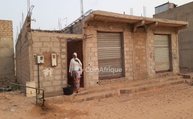 Occupation illégale de maisons inachevées aux Parcelles Assainies Jaxaay : 200 familles sommées de quitter les lieux avant le 15 mai Occupation illégale de maisons inachevées aux Parcelles Assainies Jaxaay : 200 familles sommées de quitter les lieux avant le 15 mai