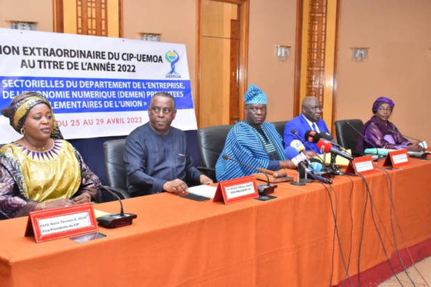 31e session extraordinaire du Comité interparlementaire de l’Uemoa : Cheikh Tidiane Gadio appelle à fédérer les efforts au profit des populations 31e session extraordinaire du Comité interparlementaire de l’Uemoa : Cheikh Tidiane Gadio appelle à fédérer les efforts au profit des populations