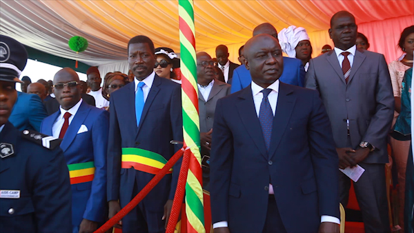 Réconciliation : Idrissa Seck et Talla Sylla terminent en beauté le Ramadan Réconciliation : Idrissa Seck et Talla Sylla terminent en beauté le Ramadan